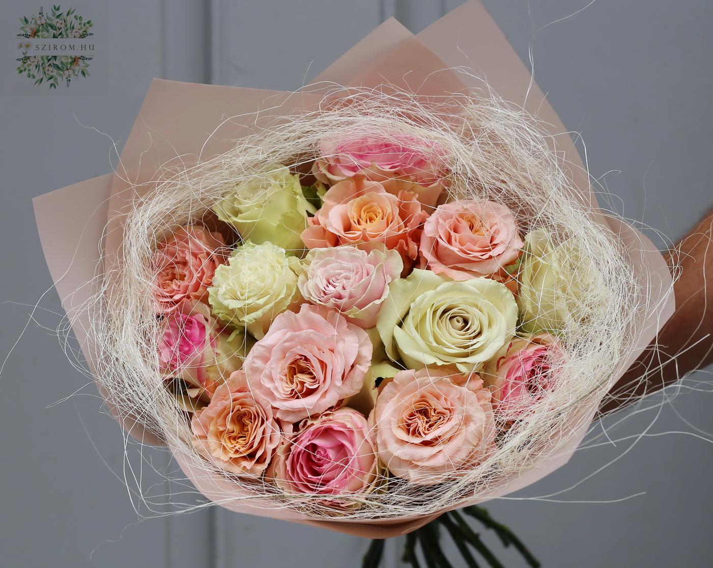 flower delivery Budapest - 15 pastel roses in a bouquet