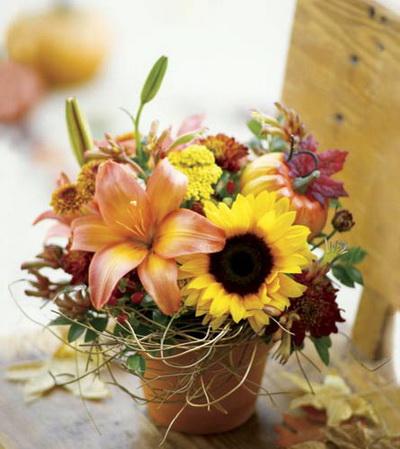 flower delivery Budapest - autumn pot (10 stems)