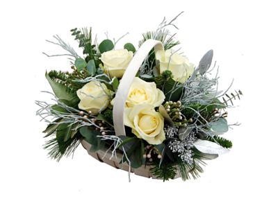 flower delivery Budapest - winter forest rose basket (5 stems)