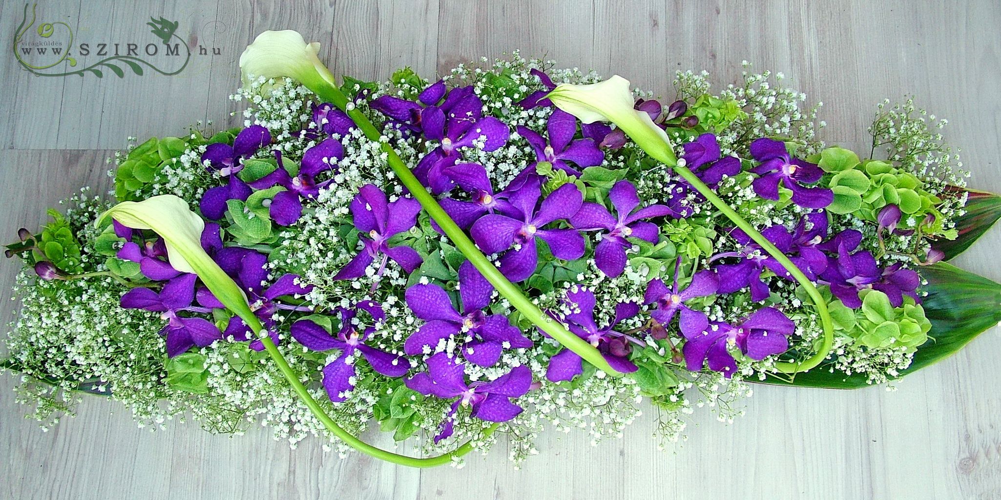 flower delivery Budapest - Main table centerpiece with mokara orchids (baby's breathe, calas, molusella, purple), wedding