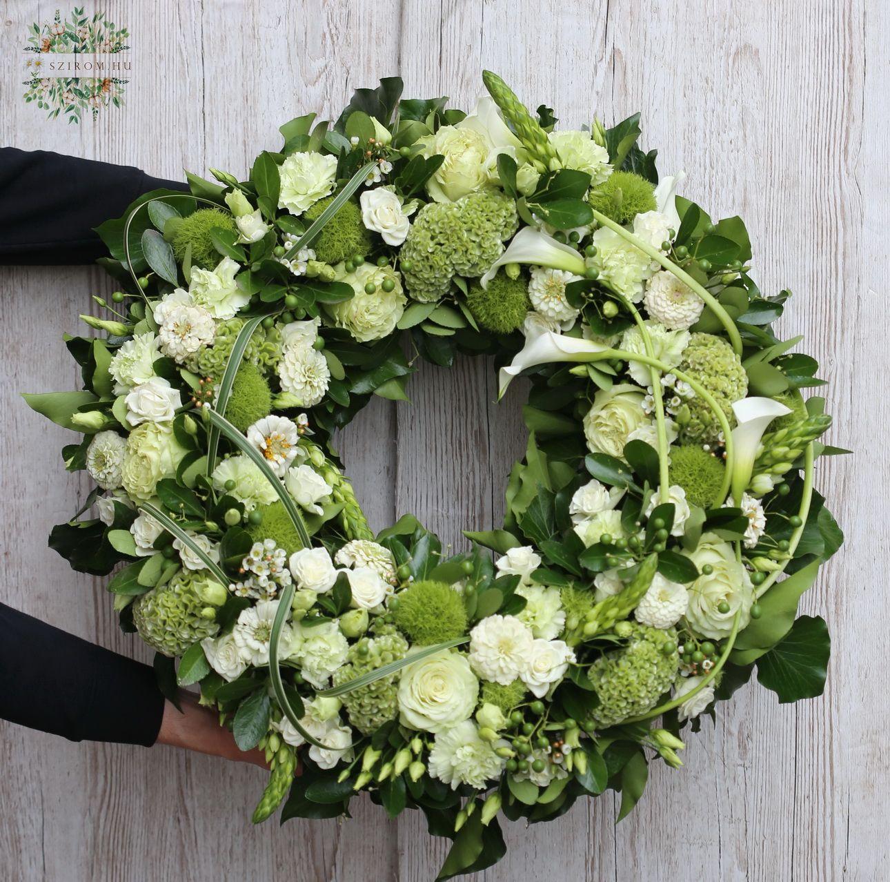flower delivery Budapest - 80 cm elegant modern wreath with green - white flowers (83 stems)