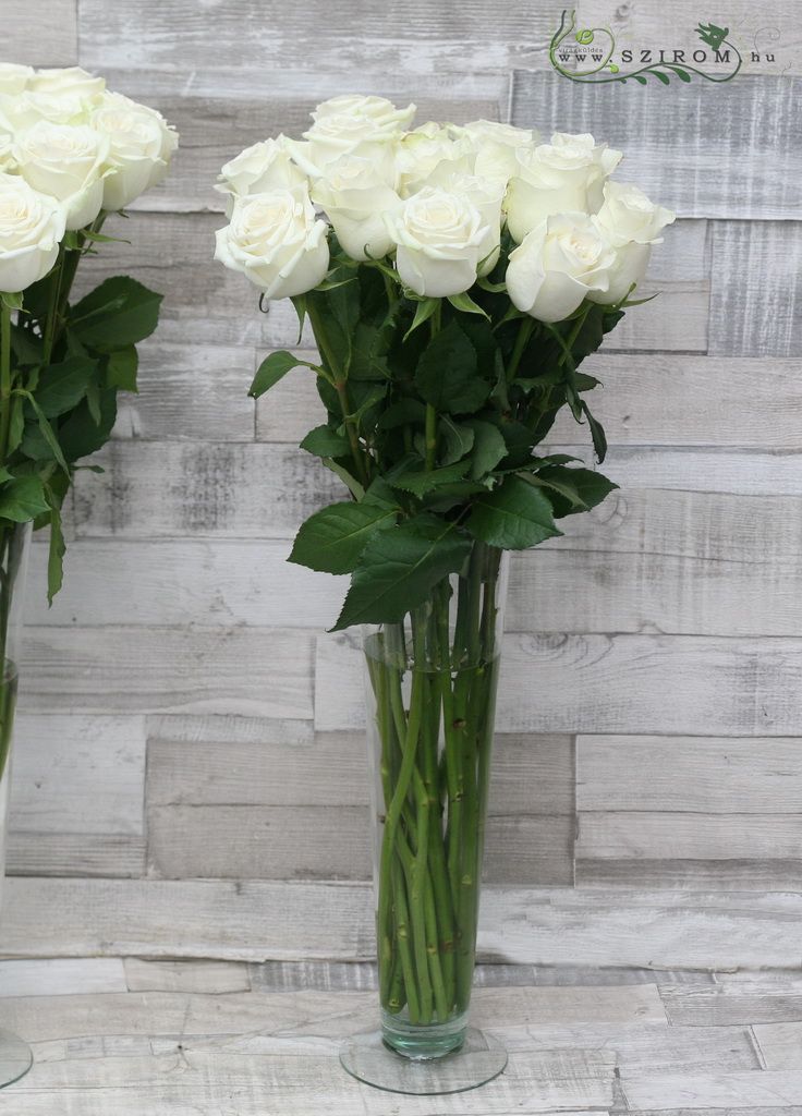 flower delivery Budapest - White roses in vase centerpiece, wedding