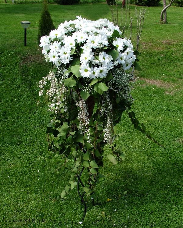 Blumenlieferung nach Budapest - Festsaaldekoration