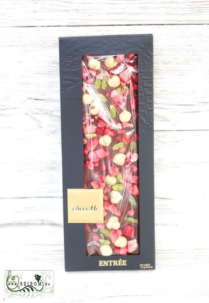 Blumenlieferung nach Budapest - chocoMe handgemachte Milchschokolade mit Erdbeeren, Pistazien und Haselnüssen 110g