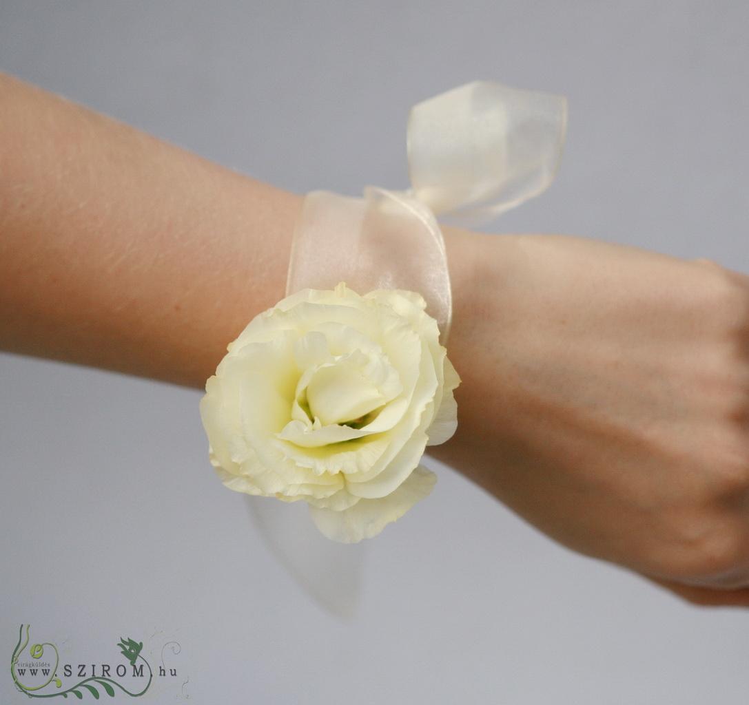 flower delivery Budapest - wrist corsage made of lisianthus (cream)