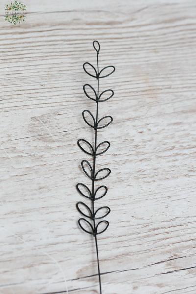 flower delivery Budapest - black metall fern 22 cm