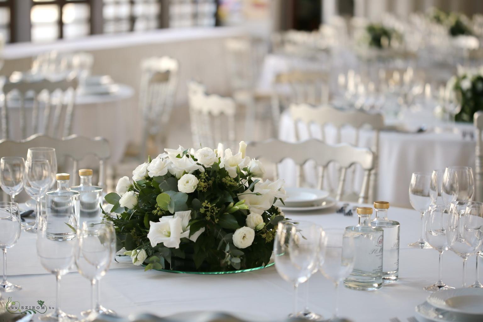 flower delivery Budapest - Hemispherical table decoration (lisianthus, gladiolus, white)