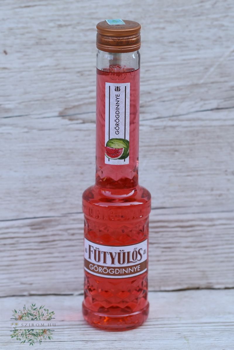 flower delivery Budapest - Fütyülős liqueur with watermelon on a bed of honey (0.5l)