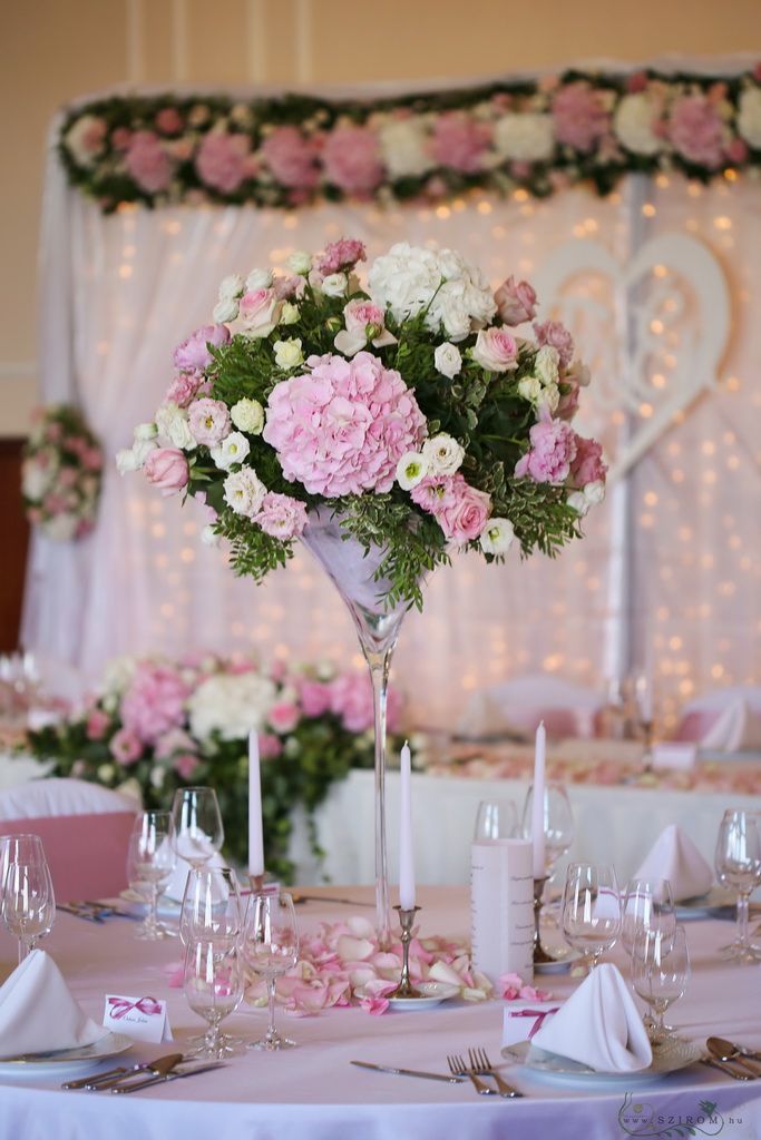 flower delivery Budapest - Gellért Hotel Budapest, wedding flower decoration, backdrop with flowers, pink, white