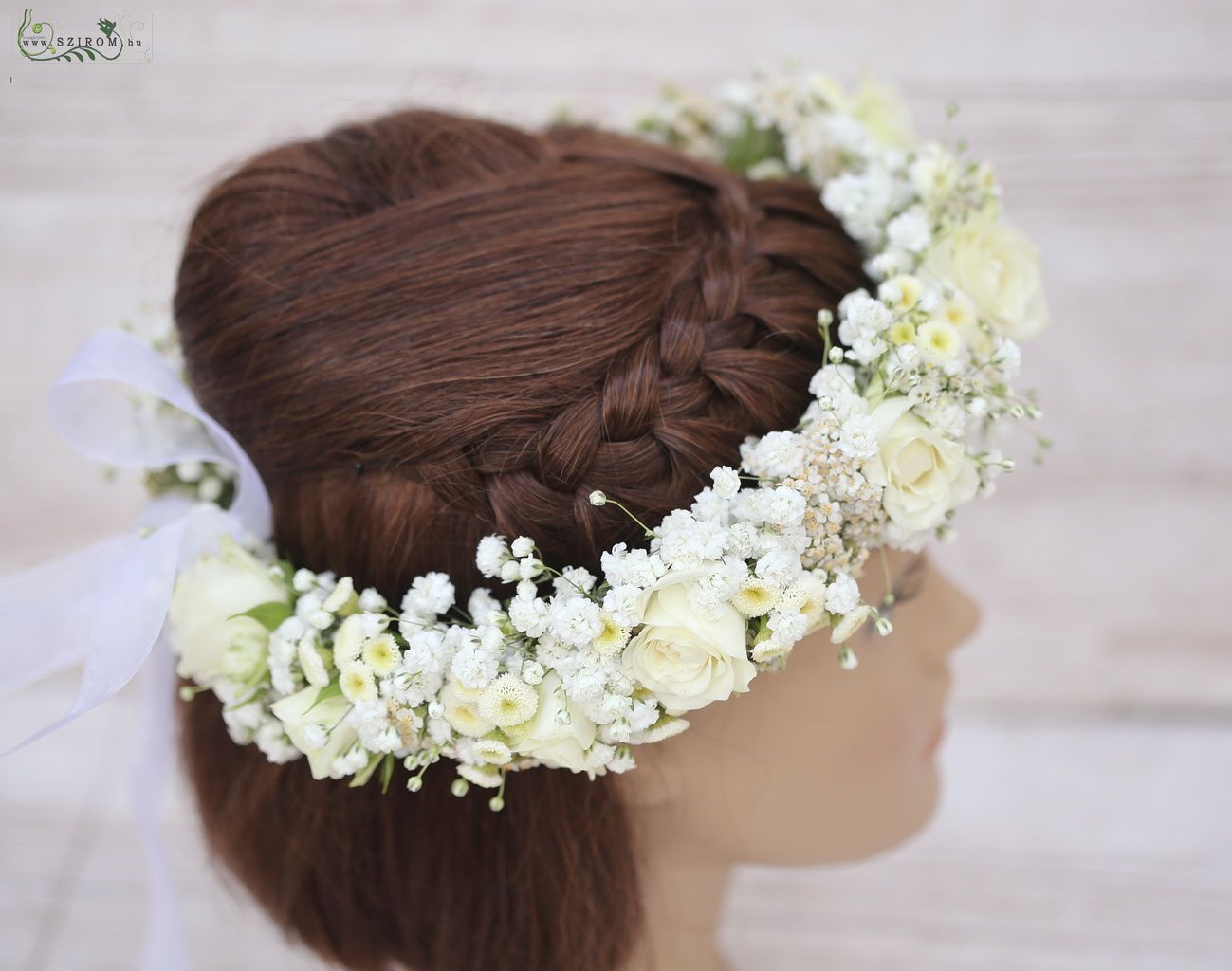 flower delivery Budapest - Flower crown with meadow flowers, white