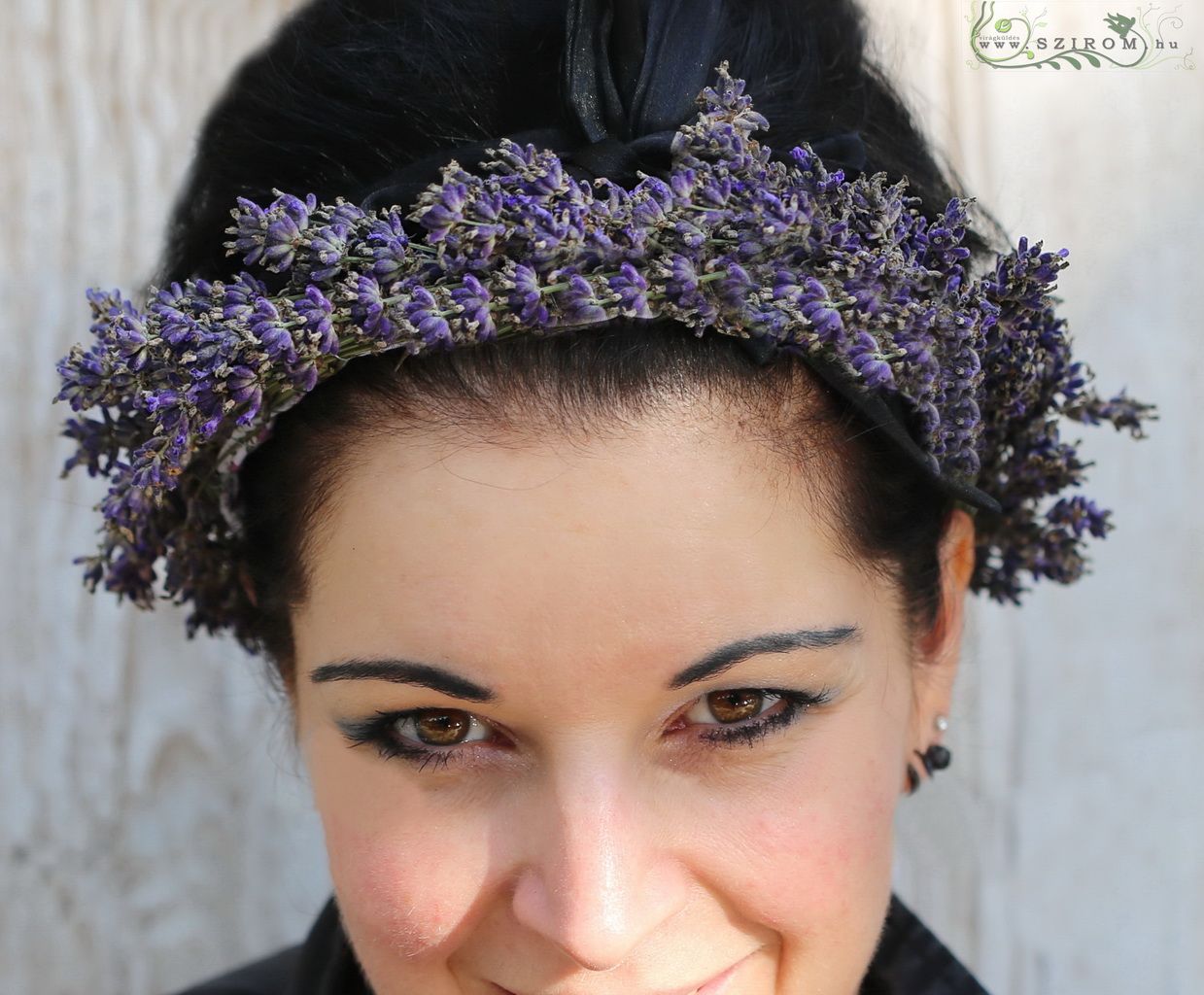 flower delivery Budapest - hair wreath made of lavander (purple)