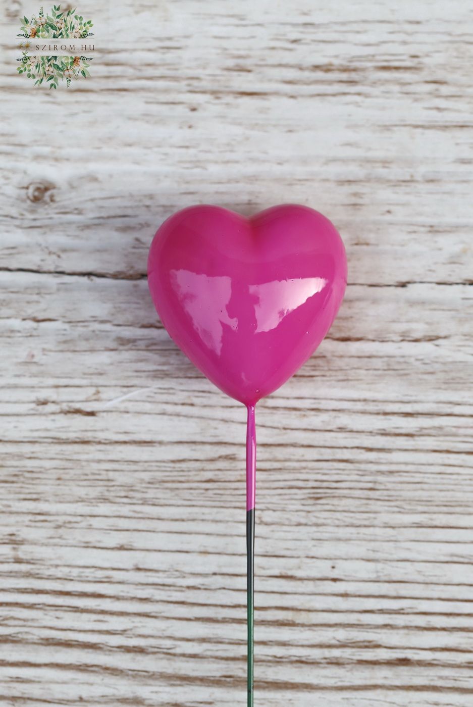 flower delivery Budapest - small pink heart stick (4cm)