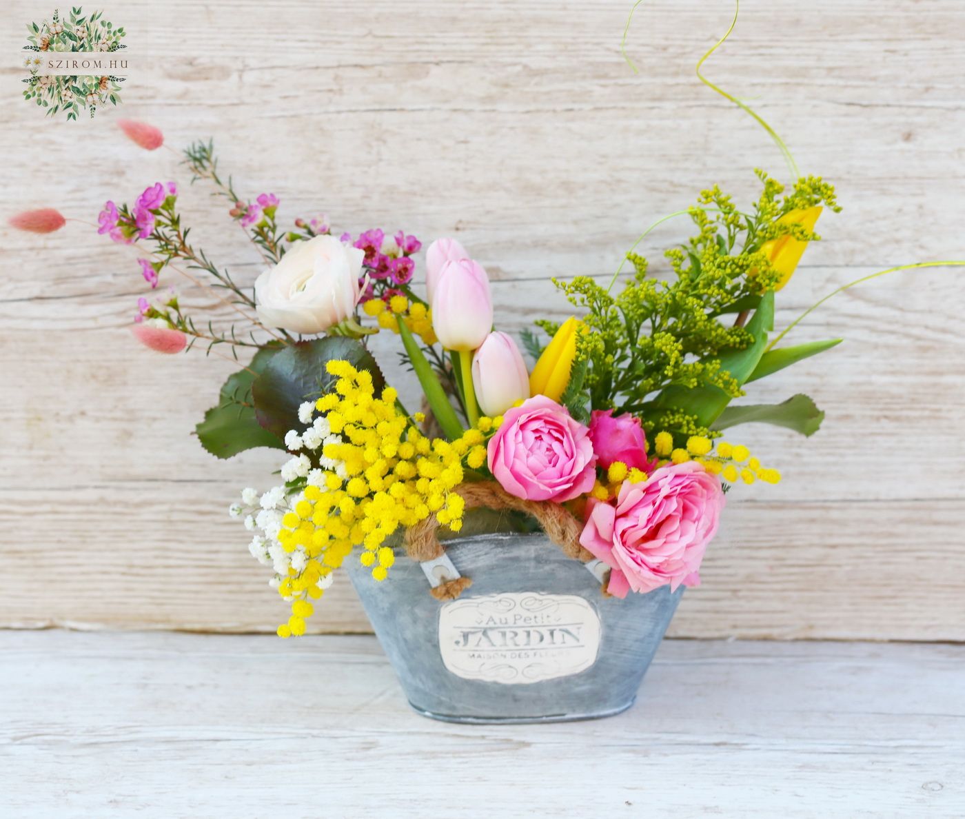 Blumenlieferung nach Budapest - Kleine Blumenschale mit Tulpen und Mimosen (10 stiele)