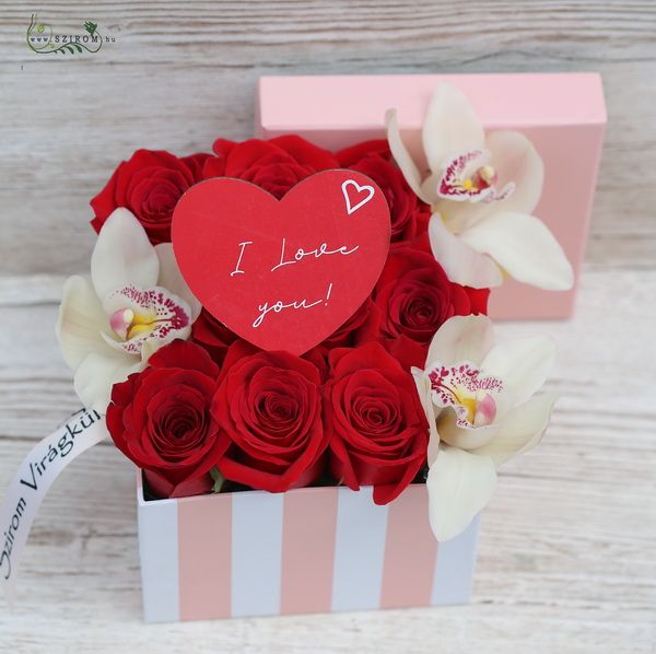 flower delivery Budapest - Rose cube box with 9 red roses, 3 orchids, heart