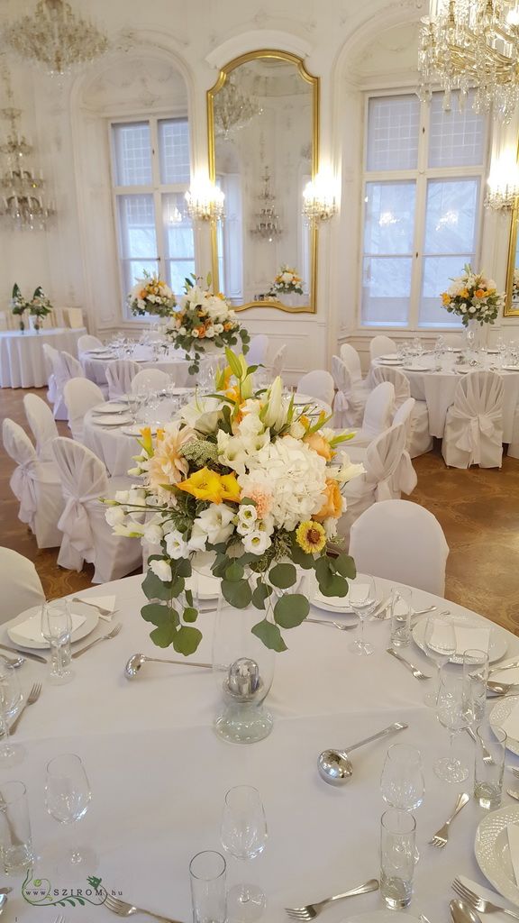 Blumenlieferung nach Budapest - Gästetisch Blumendekor