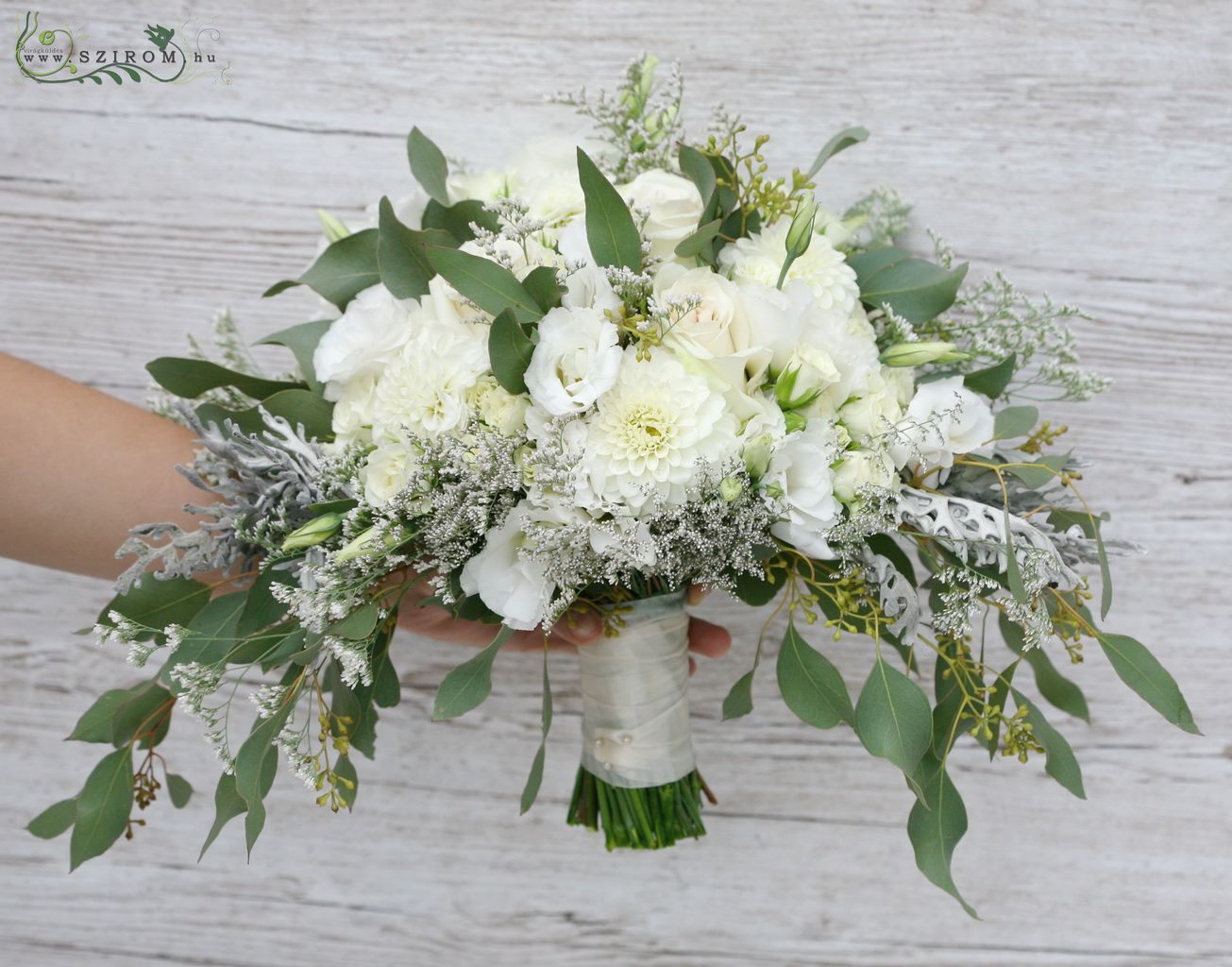 flower delivery Budapest - bridal bouquet ( dahlia, lizianthus, spray roses, white )