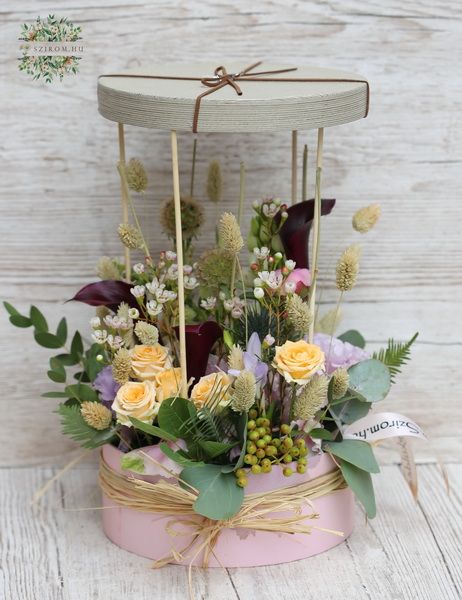 flower delivery Budapest - Summer flowerbox with floating top (15 stems)