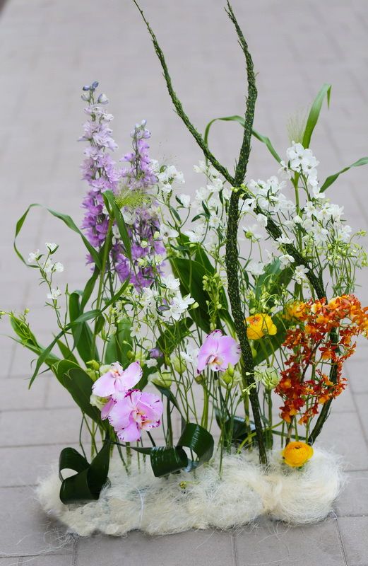flower delivery Budapest - Event flower decoration with orchids, airy (Budapest)