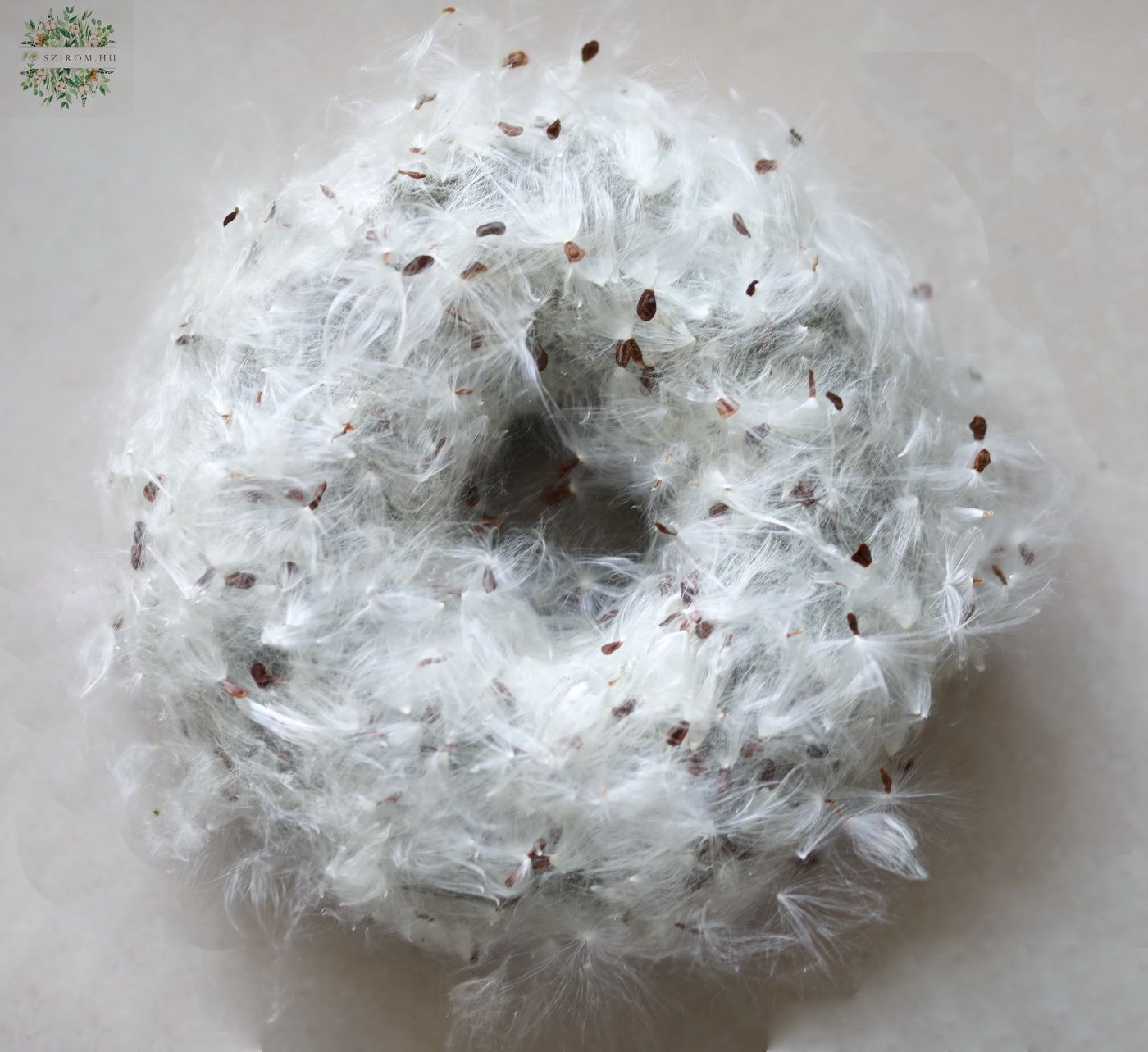 flower delivery Budapest - Dried flower ornate wreath (15cm)