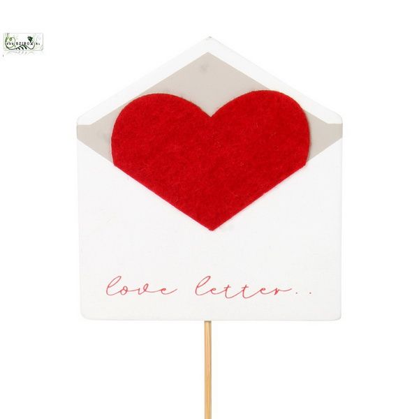 flower delivery Budapest - heart figure on stick