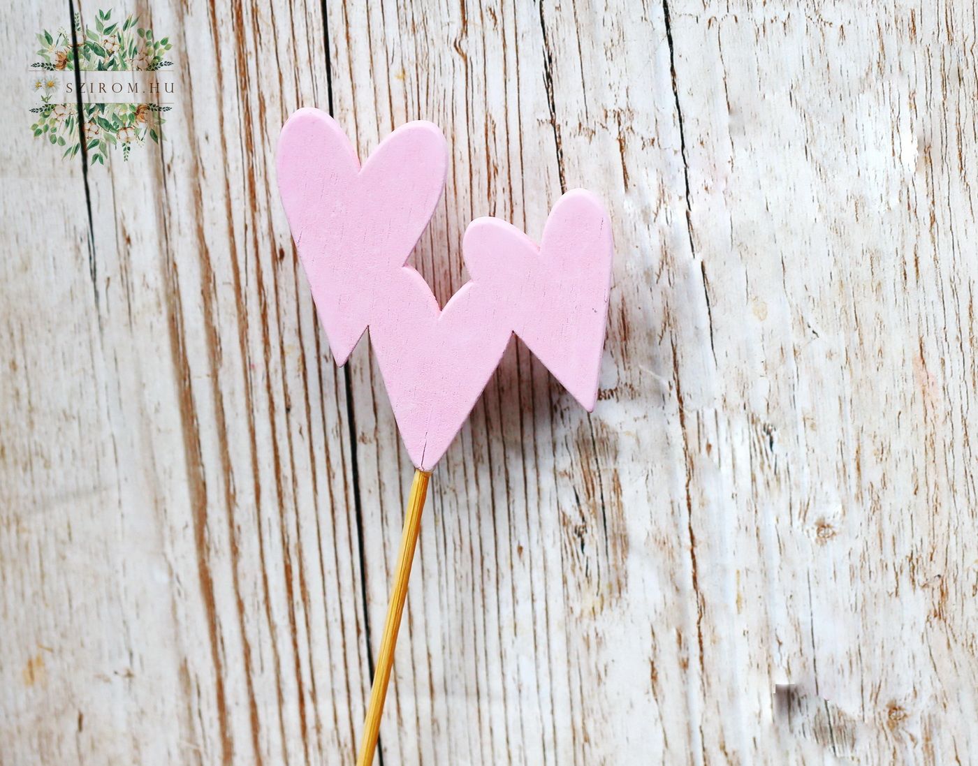 flower delivery Budapest - Heart figure on stick