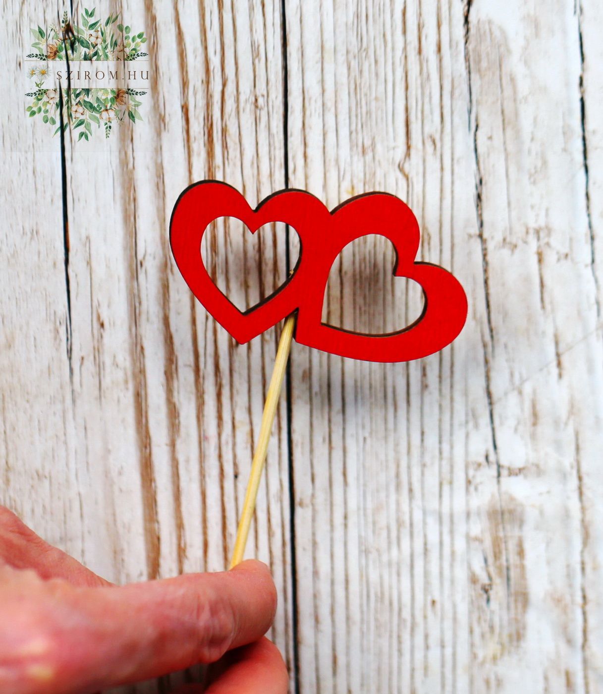 flower delivery Budapest - Heart figure on stick