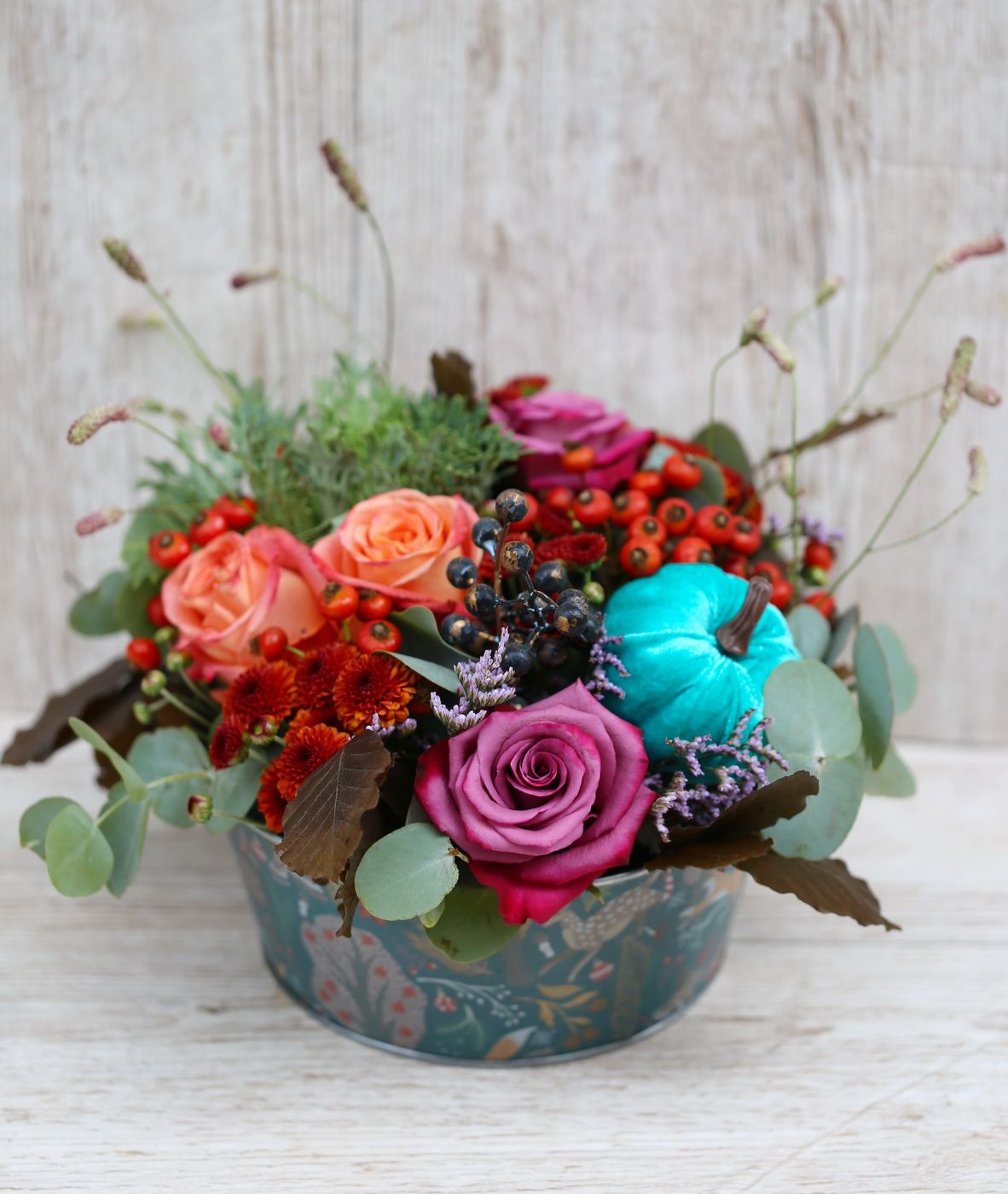 flower delivery Budapest - Autumn flower bowl with pumpkin, in metal pot with woodland animal pattern