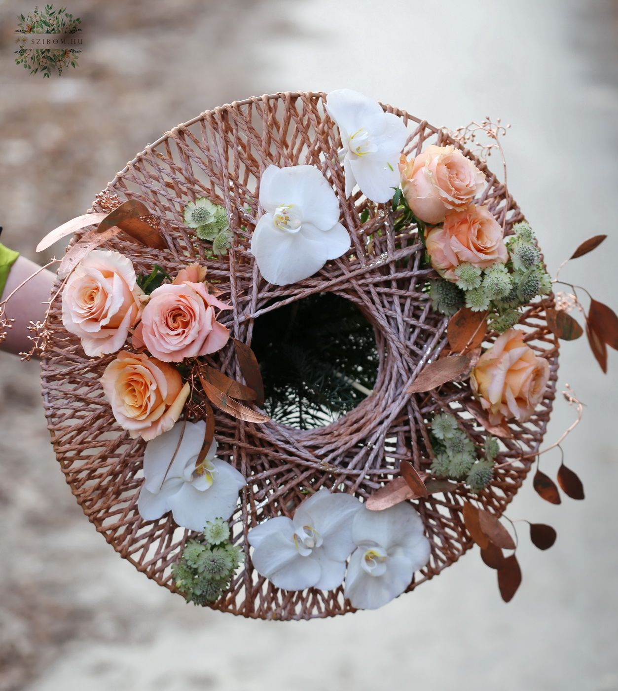 flower delivery Budapest - Bouquet in a modern bouquet holder with roses and phalaenopsis