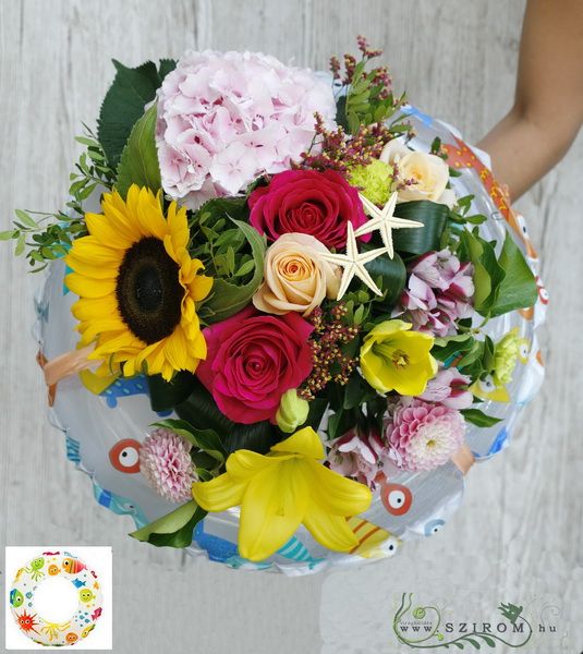 flower delivery Budapest - Summer bouquet in swimming ring! (15 stems)