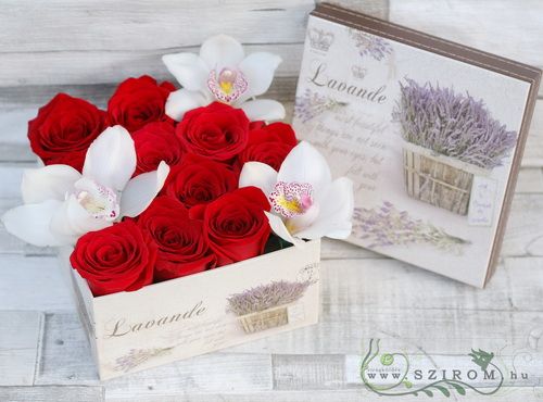 Virágküldés Budapest - vörös rózsa orchidea doboz (12 szálas box)