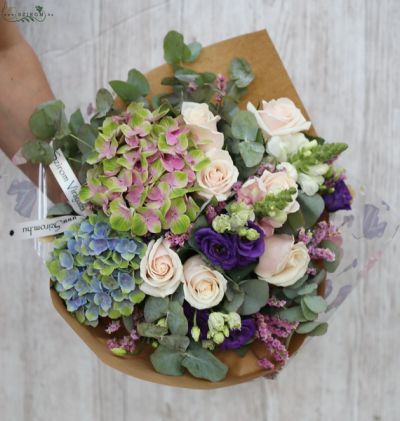 Blumenstrauß aus Hortensien, Rosen und Lisianthus (16 Stiele)