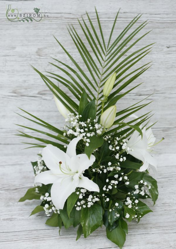 Centerpiece (lilies, white), wedding