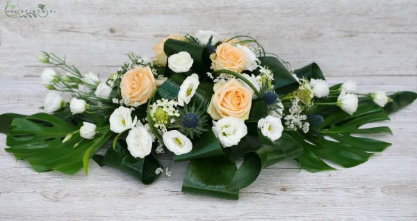 Main table centerpiece (rose, bushy rose, liziantus, eryngium, ornithogalum, white, peach), wedding