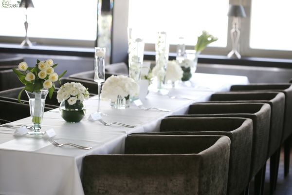 Wedding table decoration with many vases, Spoon Budapest 10 vases price (dendrobium, hydrangea, tulip, lisianthus, white)