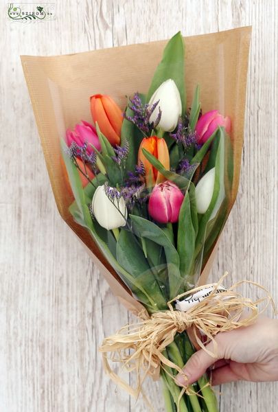 10 vegyes tulipán sóvirággal