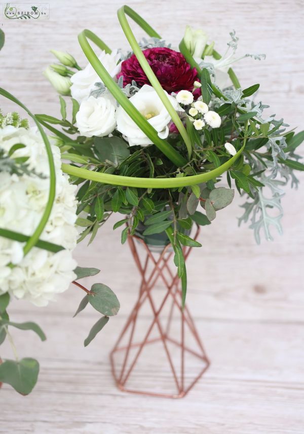 Geometric centerpiece ( white, rosegold)