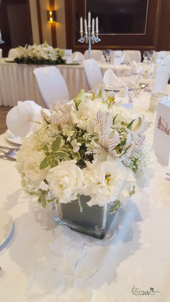 Gästetisch Blumendekor