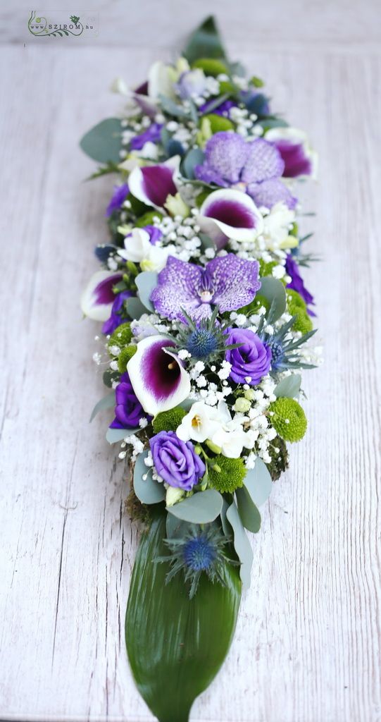 Main table centerpiece  Ádám villa (cala, vanda orchid, lisianthus, baby breath, white, purple)