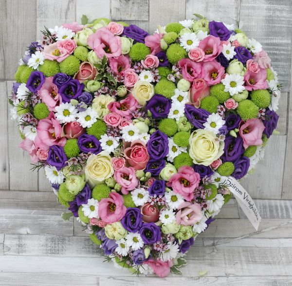 heart shaped wreath made of mixed flowers (65cm)