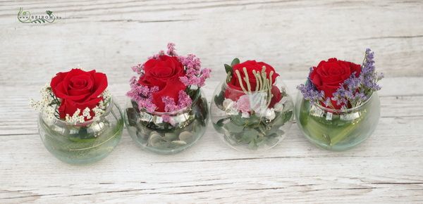 4 small glass balls with red roses, and coorful smallflowers 