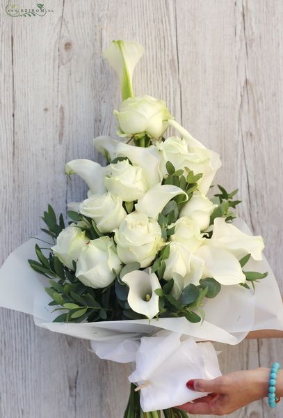 Funeral bouquet with roses, callas (18 stems)
