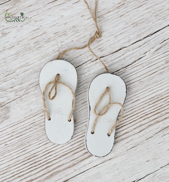 Wooden slippers decor (10 cm)