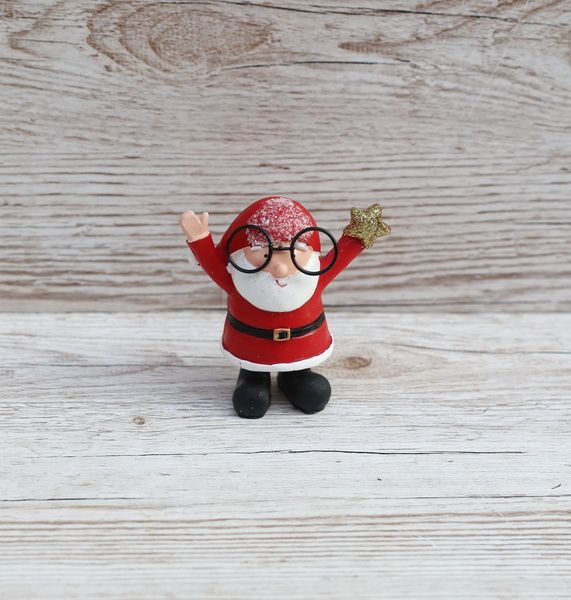 Santa with glasses 9cm