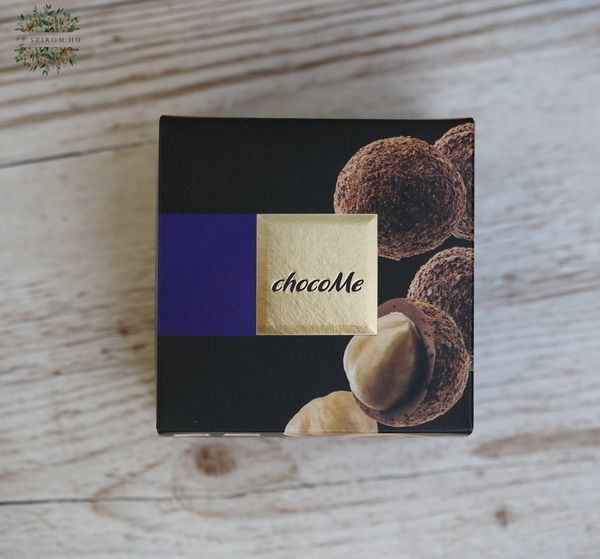 chocoMe Raffinée Piemonte hazelnut coated with hazelnut milk chocolate and ground Ethiopian Harrar coffee