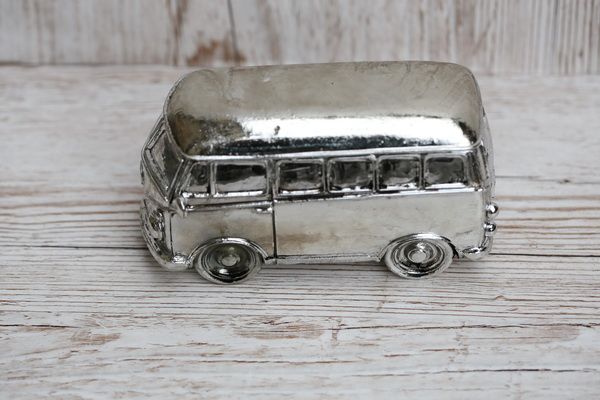 Silberner Kleinbus