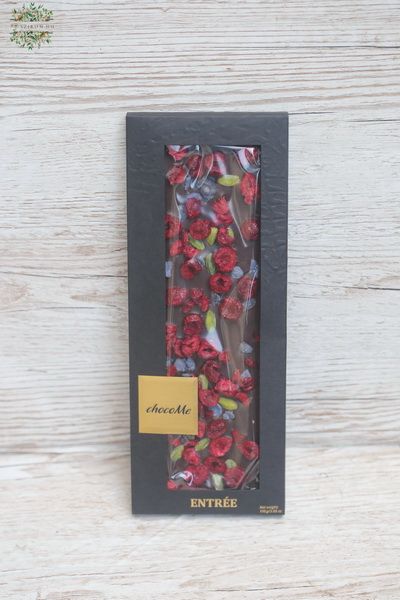 ChocoMe Entrée Valrhona étcsokoládé 66% kandírozott ibolyaszirommal, Bronte-i pisztáciával, meggyel (110g)