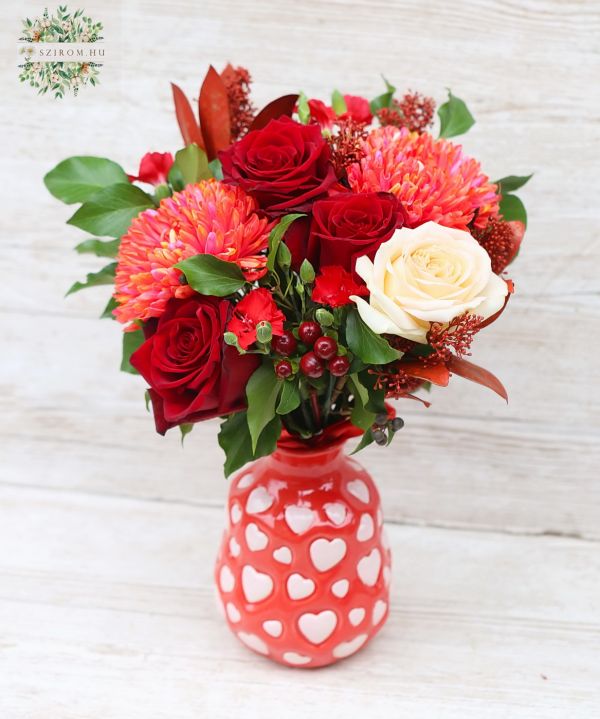 Heart vase with happy romantic rose bouquet (14 stems)