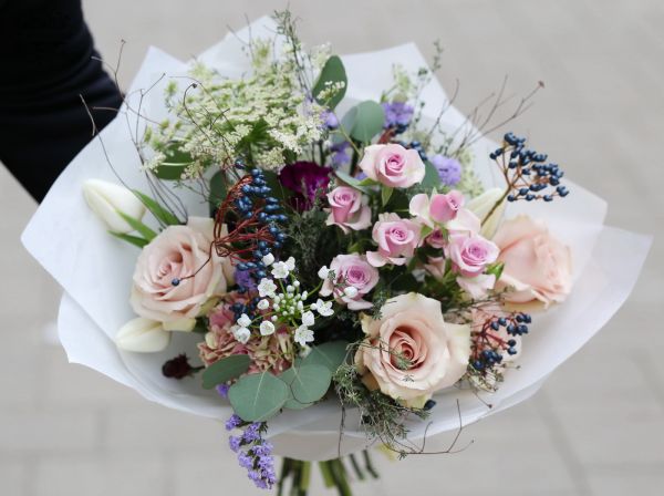 Airy lavender color bouquet (17 stems)