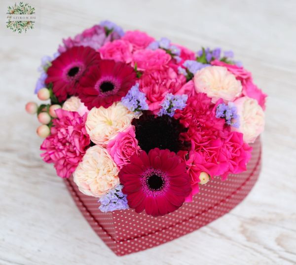 Pink heart box with mixed flowers (15 stems)