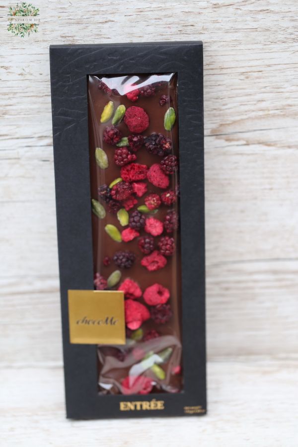 ChocoMe milk chocolate with pistachios, freeze-dried blackberries, freeze-dried raspberries 110g